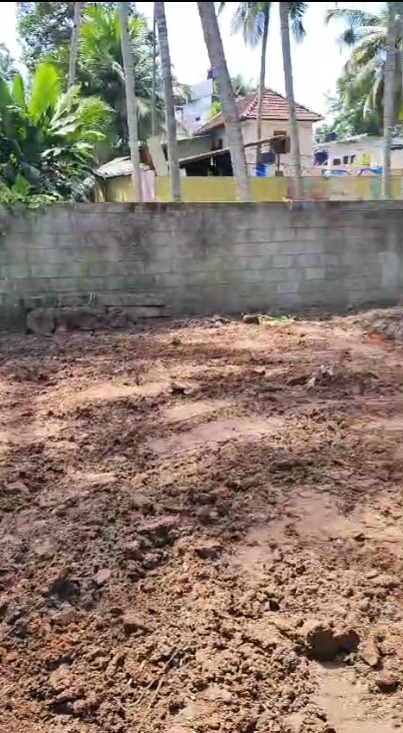 Land pic
