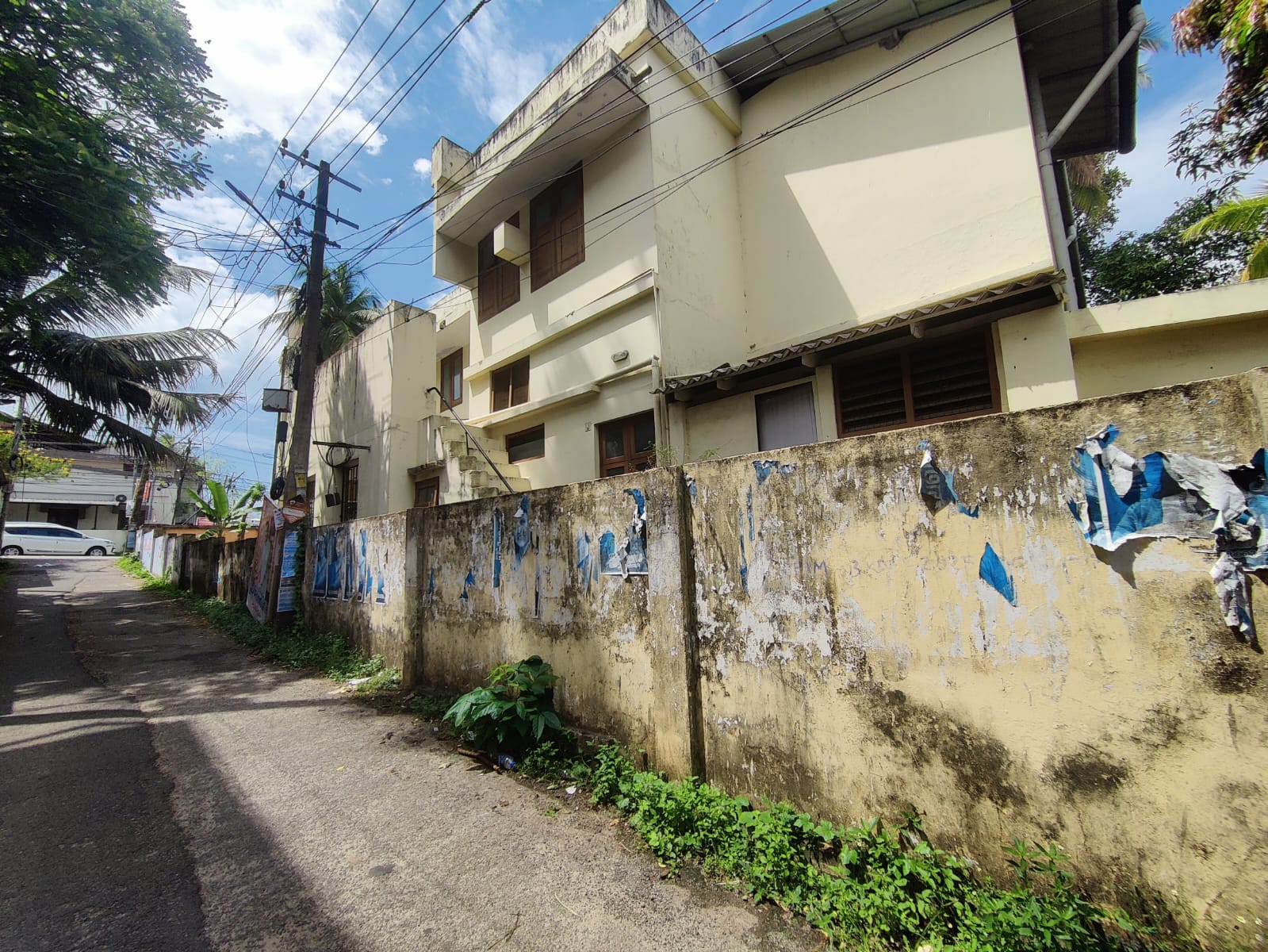 28.5 Cent 5 BHK Residential House for Sale in Chalakuzhy Road, Pattom