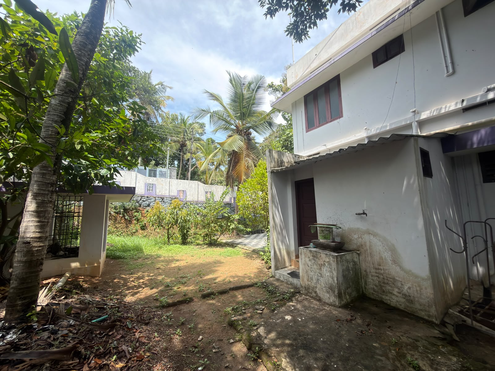 25 Cent Residential House and Land for Sale in Pothujanam Lane, Kumarapuram